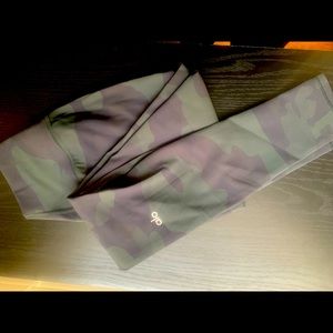 ALO YOGA  leggings